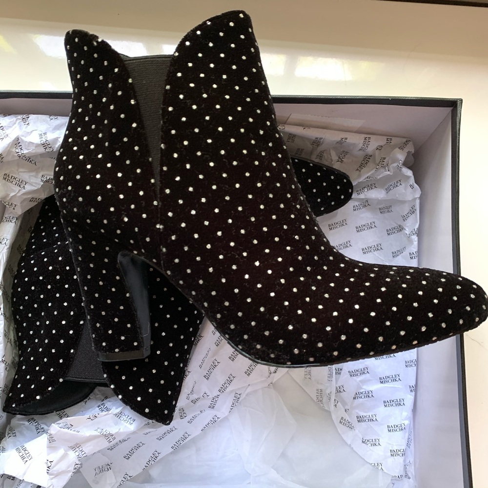 Badgley Mischka Booties - Picture 5 of 7